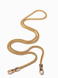 Handykette Gold Star - Susanno Handyketten Gold - Susanno Hochwertige Handykette gold für iPhone 14, kombiniert mit einer Handyhülle mit Kette in Gold.