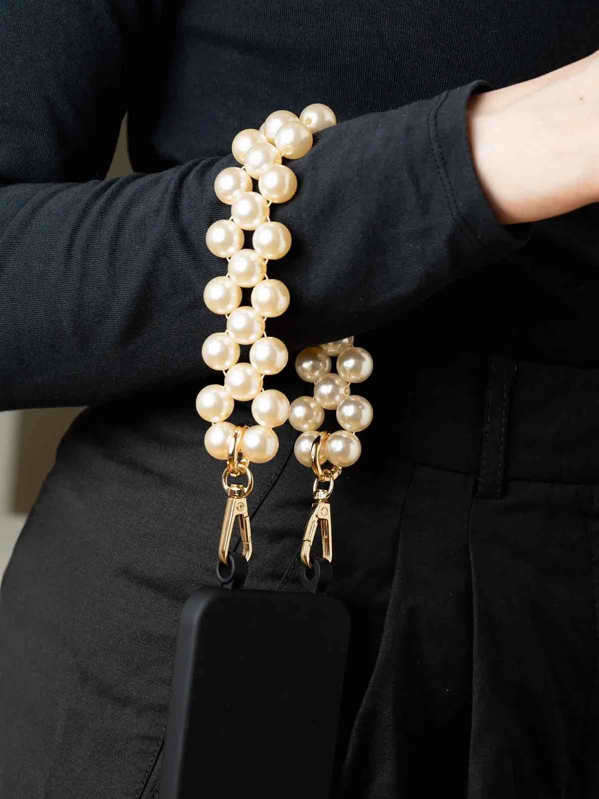 perlen handyketten mit schwarzes iPhone hülle mit Ösen